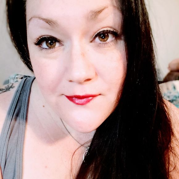 Meet the Posher Other - Meet your Posher, Jennifer